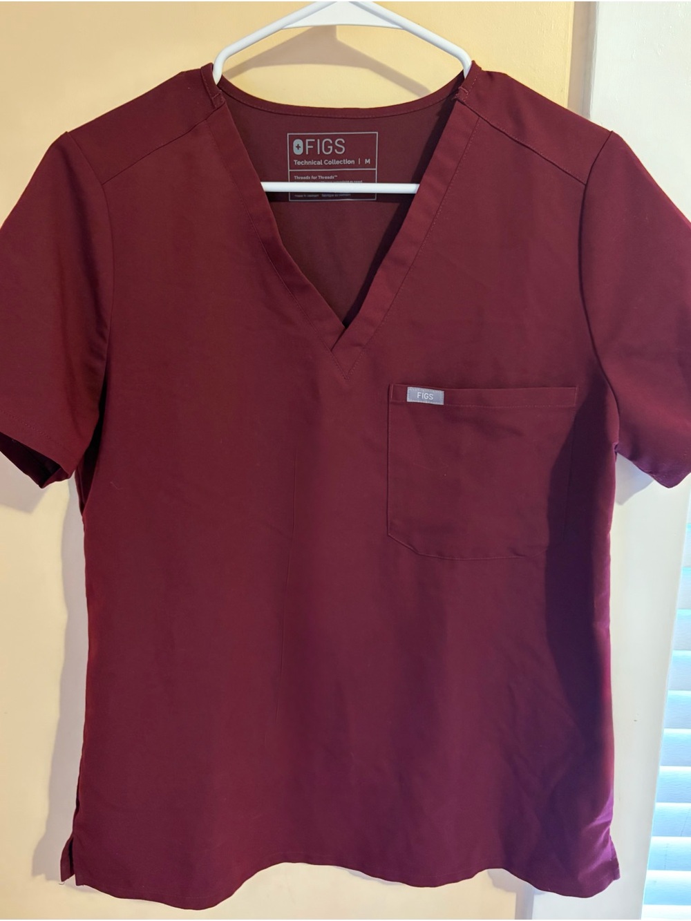 Burgundy FIGS Caterina One-Pocket scrub top for women